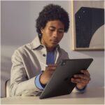 Apple iPad Pro 11, M5, 256GB, Standard Glass, Wi-Fi, Space Black - Image 6
