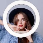 Ring Light LED 56cm/22inch, 3 fénymód, 10 beállítási fokozat, 3 telefontartó, szelfi távirányító, 210cm-es állvány tartalmazza - Image 10